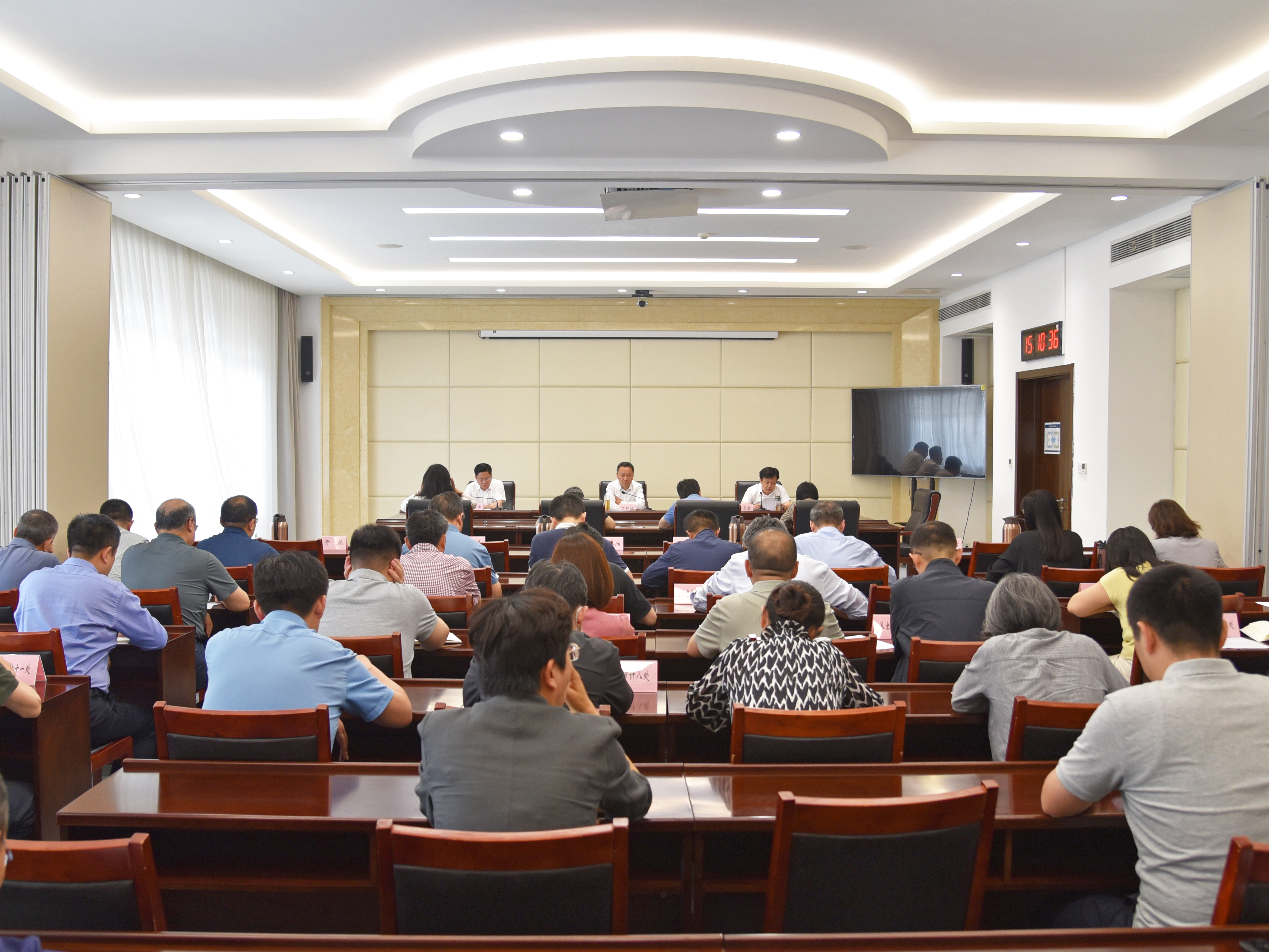 市审计局警示教育大会召开